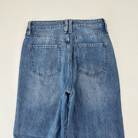 Fashion Nova Crop Wide Leg Women's size 1 Meidum Wash Blue Denim jeans - Picture 5 of 5